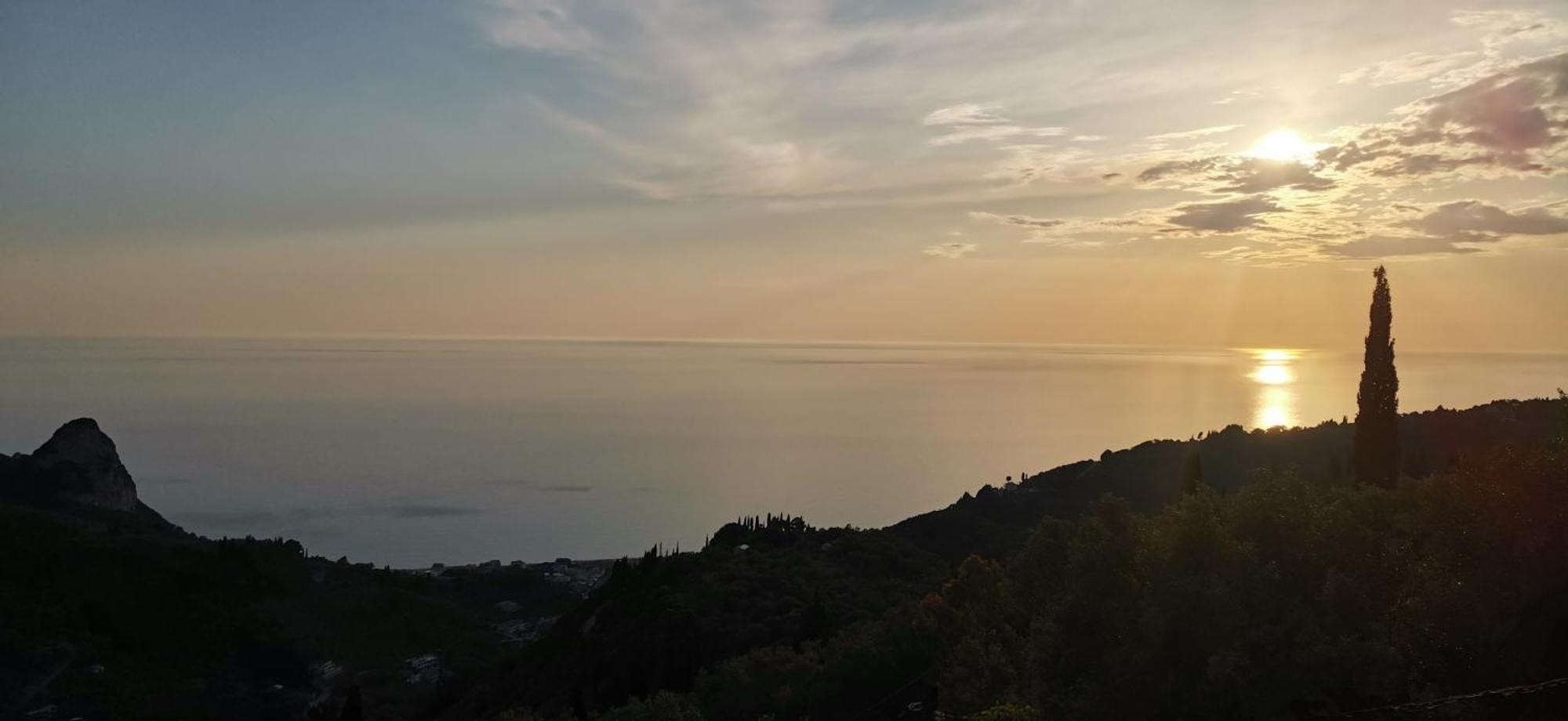 Horizon Apartments Agios Gordios  Bagian luar foto